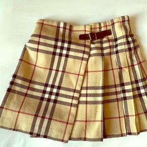 Girls authentic Burberry skirt size 4